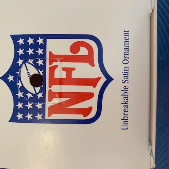 Vintage Cleveland Browns NFL Satin Christmas Ornament - Picture 7 of 13